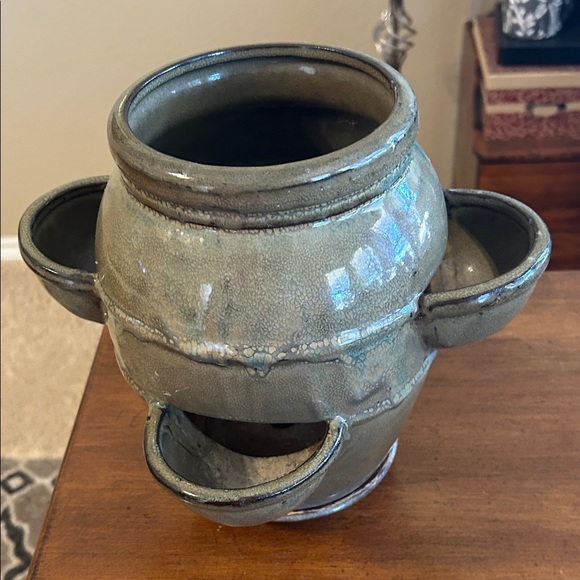 Handcrafted Green Ceramic Strawberry Planter - Picture 9 of 14